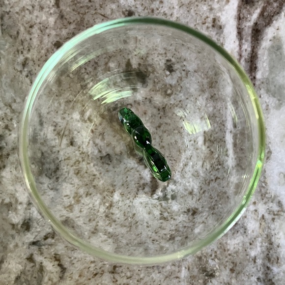 🍀Shamrock Stemless Wine Glass - Picture 3 of 5